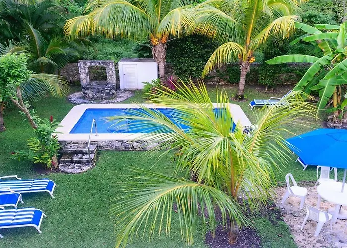 Lodge The Cedral Cozumel